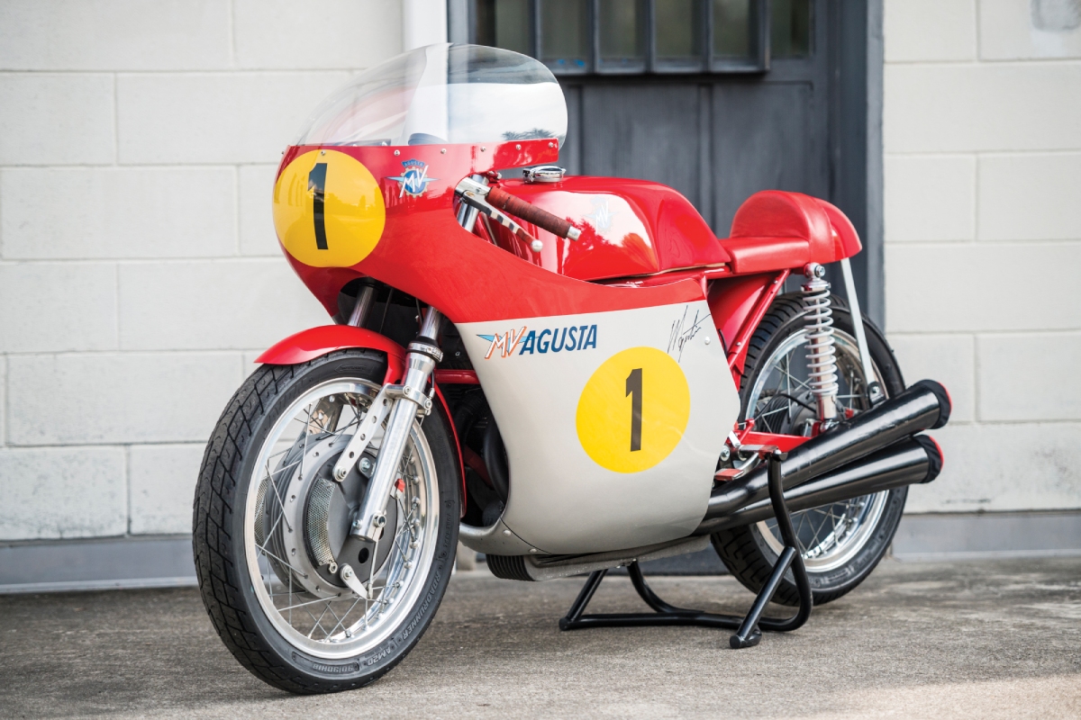 mv-agusta-500-3-cilindri_replica