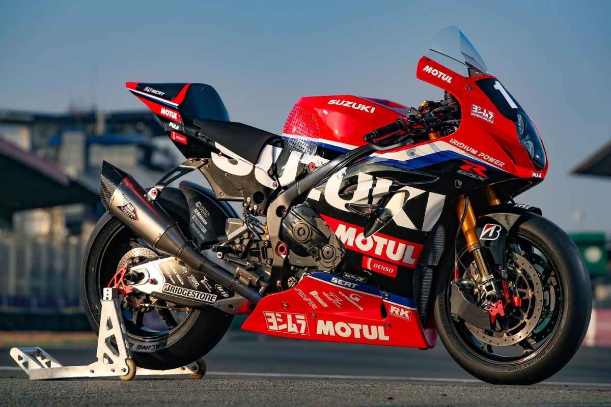 Suzuki GSX-R1000R Yoshimura SERT Motul