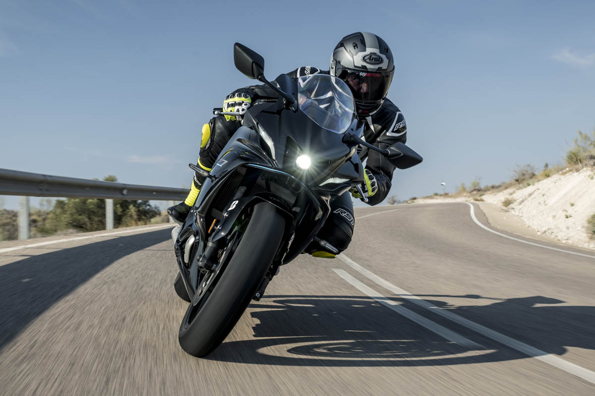 yamaha_r7_2022_11