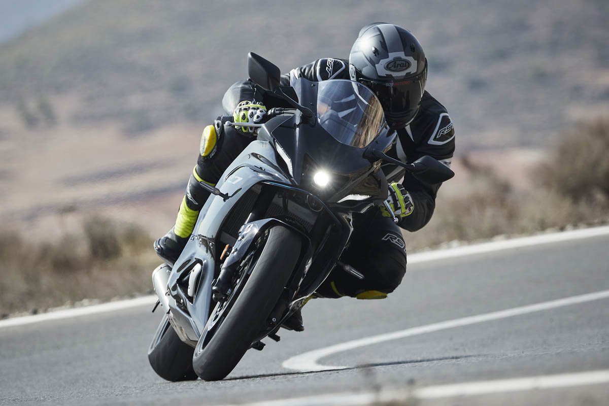 yamaha_r7_2022_14
