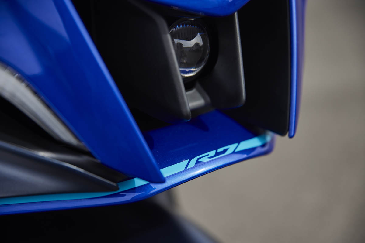 yamaha_r7_2022_21