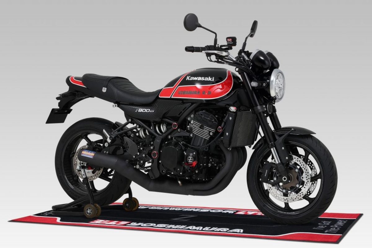 Kawasaki Z900RS con kit Yoshimura