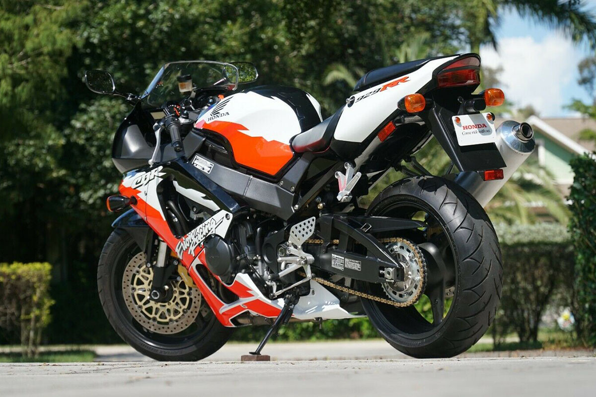 La línea de la moto es espectacular