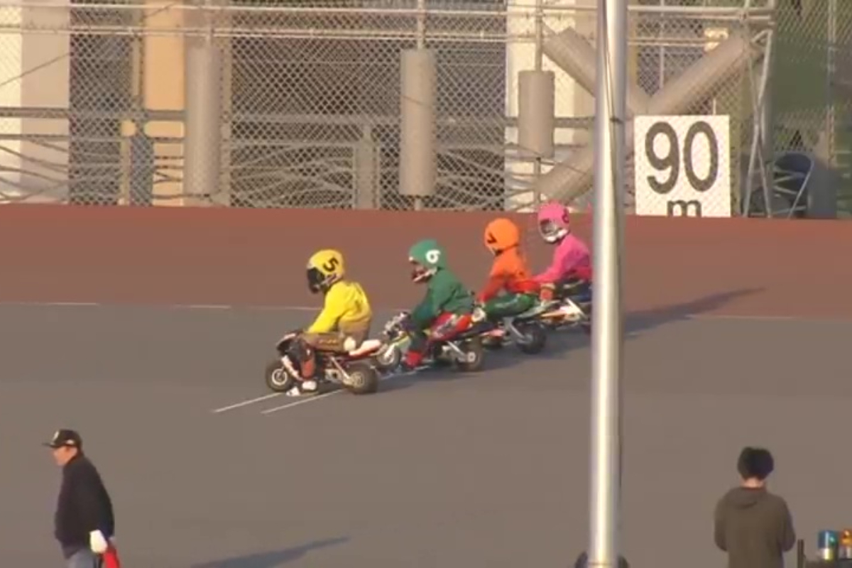 carrera_de_minimotos_japonesa_video_viral_linea_de_salida