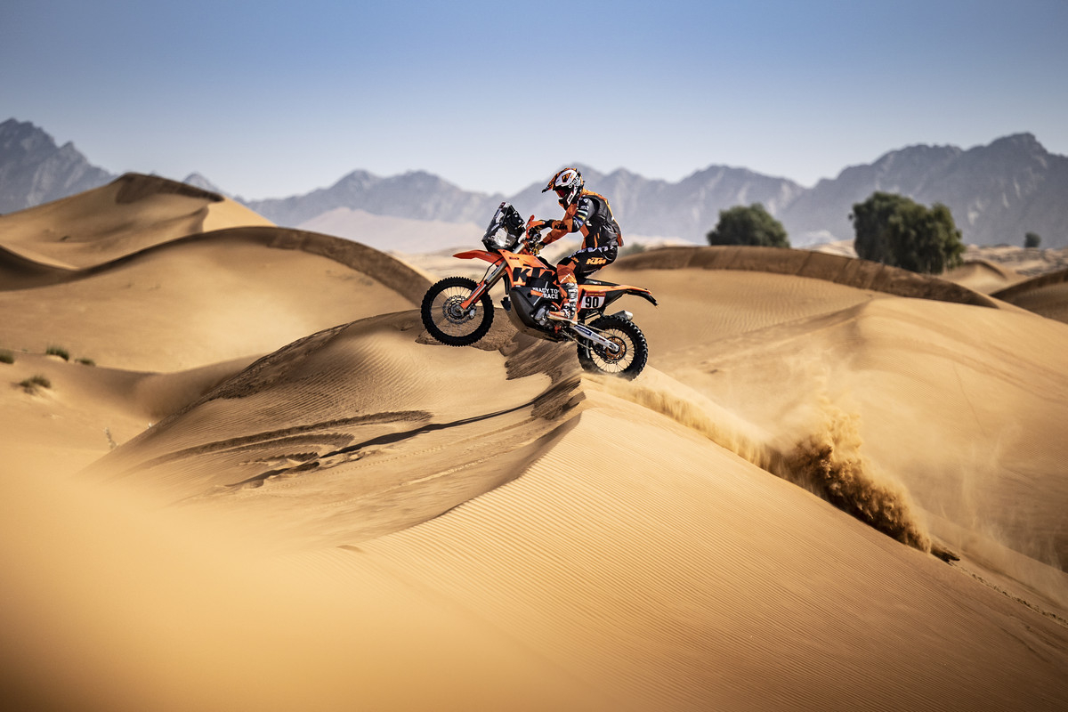danilo_petrucci_rally_dakar_2022_dunas