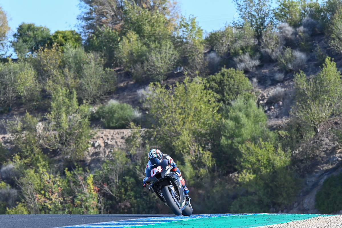 Andrea Dovizioso ya prueba en Jerez la Yamaha de MotoGP 2022