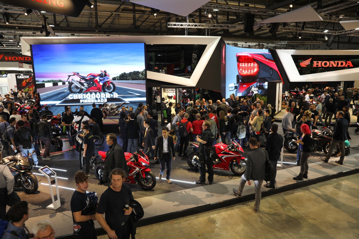 El stand de Honda en el EICMA 2019, el Salón de la Moto de Milán