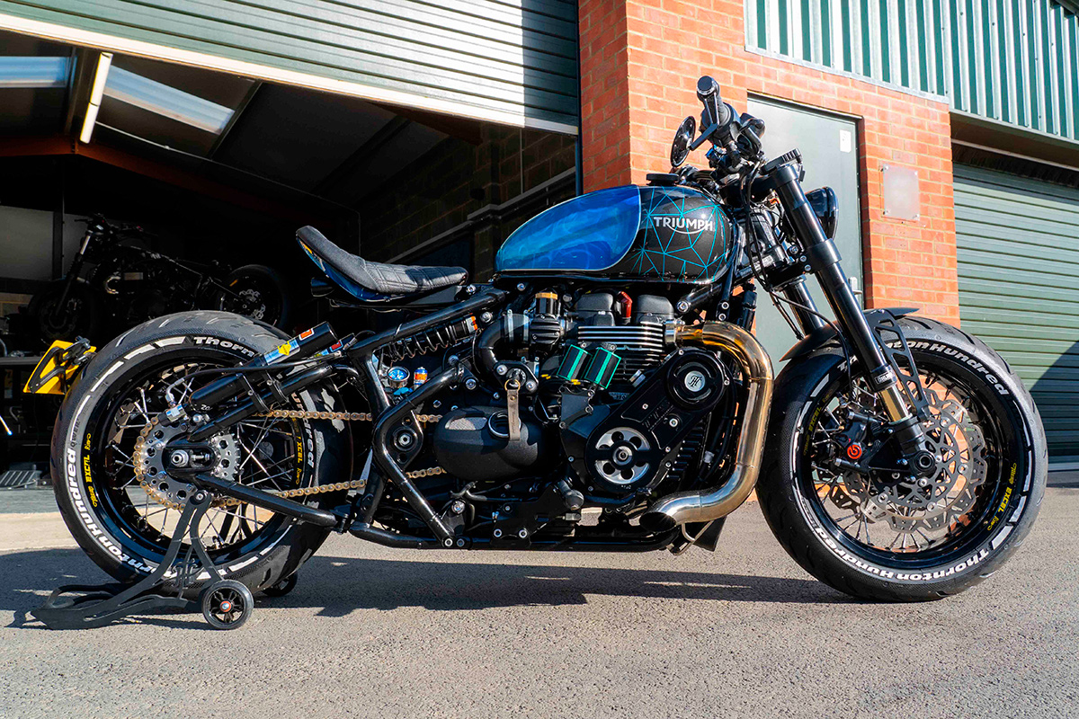 moto-bobber-mas-rapida-del-mundo-derecha