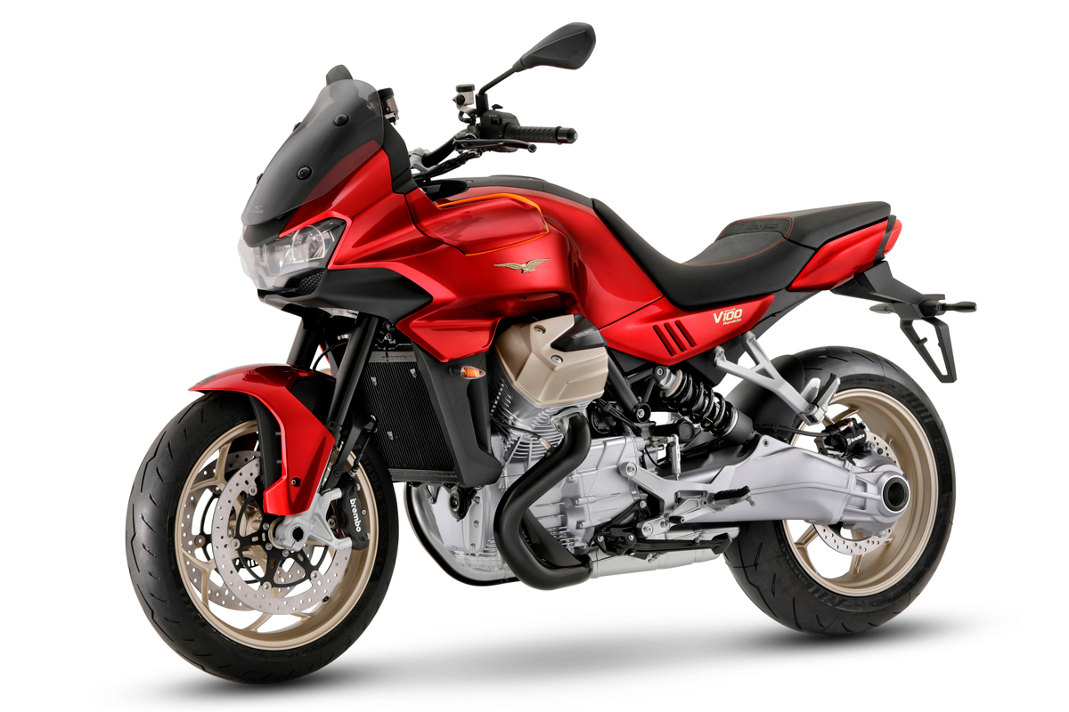 moto-guzzi-v100-mandello-rojo-izquierda-tres-cuartos