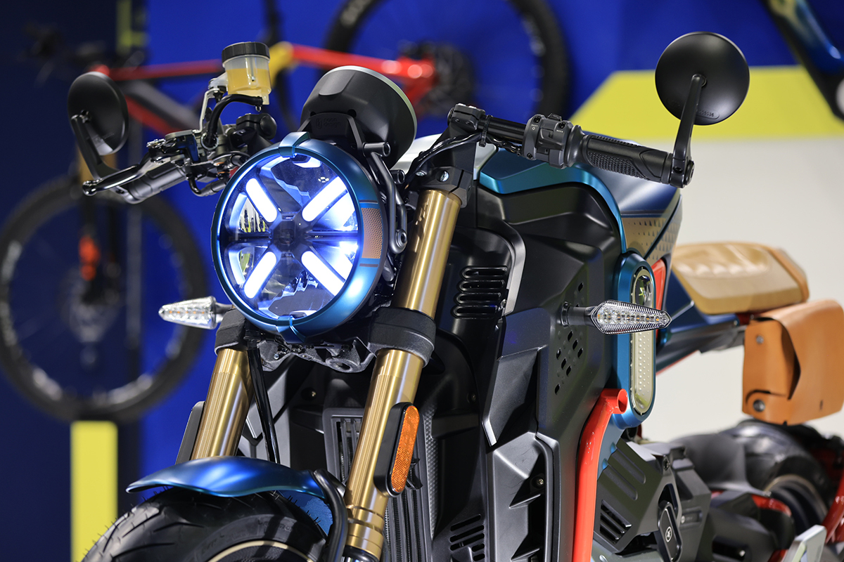 ovaobike-cr-21_frontal