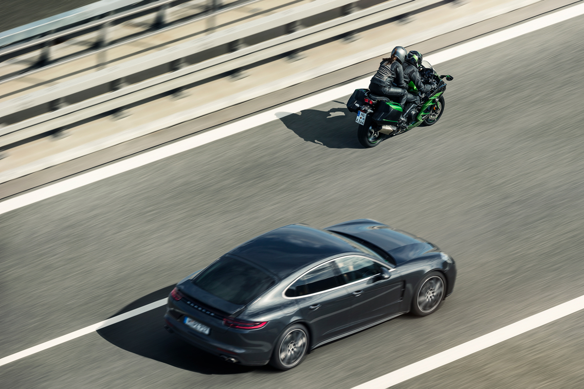 radar-kawasaki-bosch-en-carretera