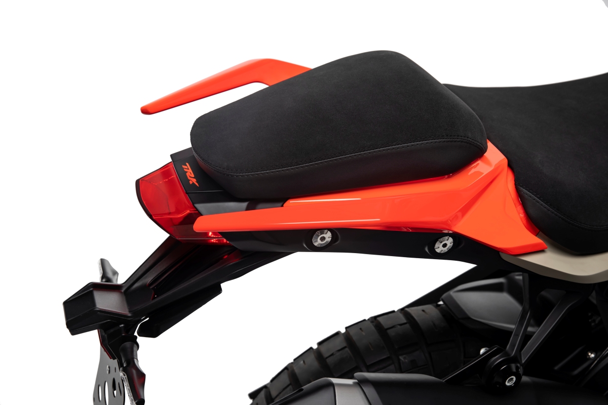 Benelli TRK 800