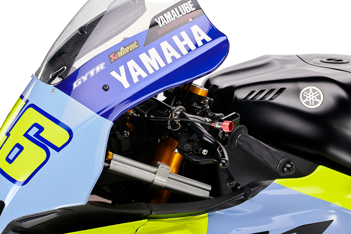 yamaha_vr46_r1_gytr_detalle_maneta_izquierda