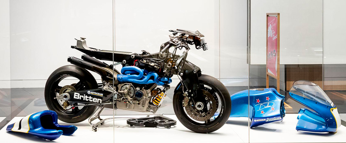 La Britten V1000 expuesta totalmente desnuda en el Museo de Nueva Zelanda