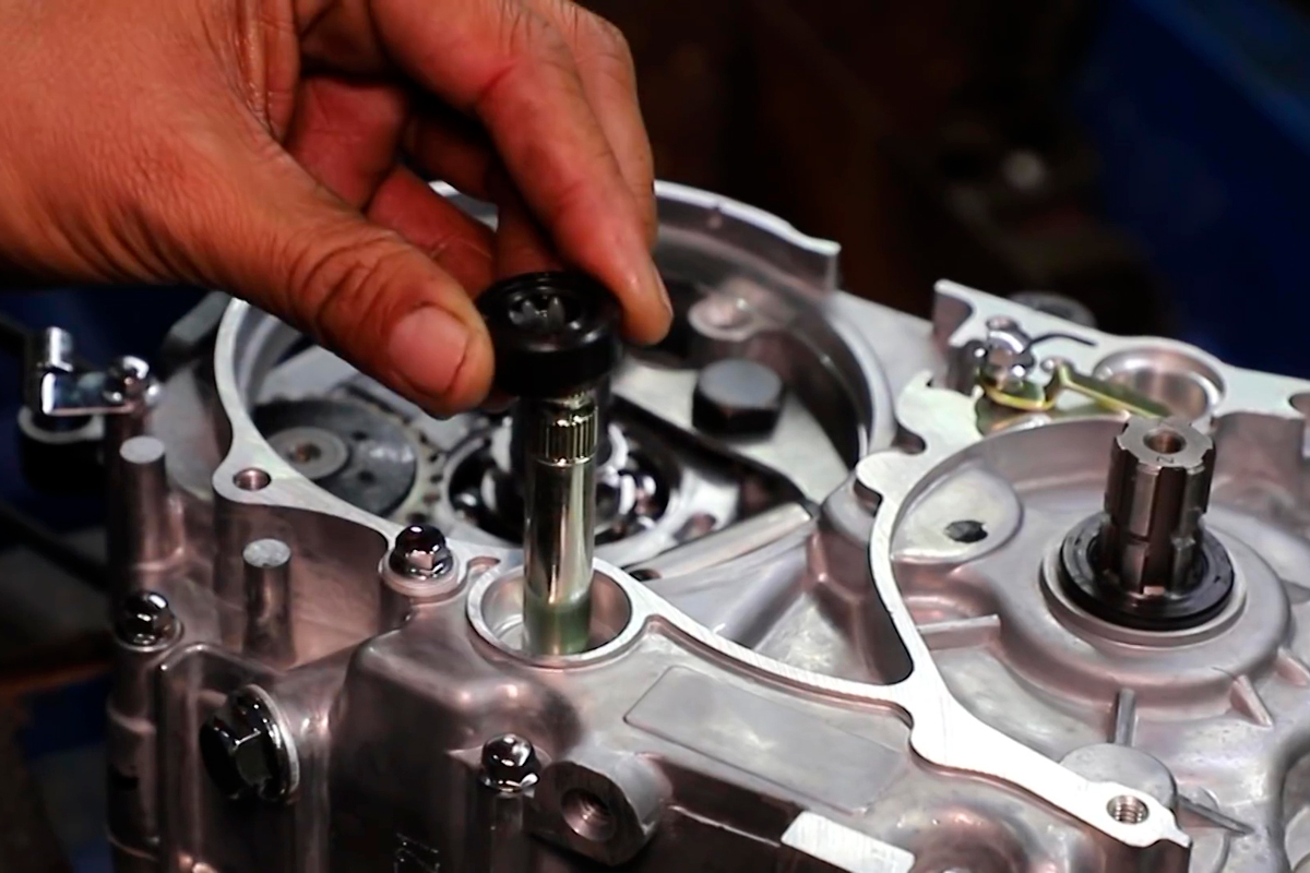 Fabricar un motor a mano parece más fácil de lo que es en realidad