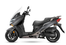 El KYMCO X-Town CT 125 visto desde la izquierda