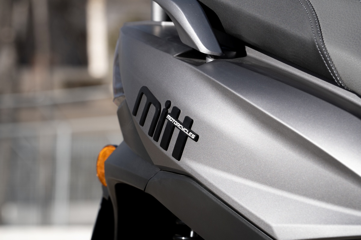 MITT 125 GT-MAX 2022 - trasera