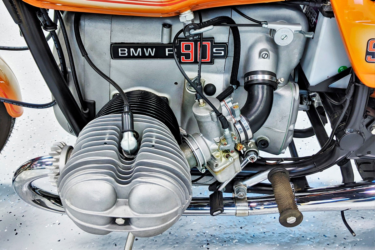 Así es el motor original de la BM R 90 S... Busca las diferencias con su réplica