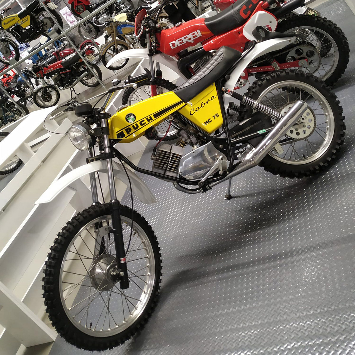 Una Puch Cobra MC 75 en la exposición de Motos Made in Spain