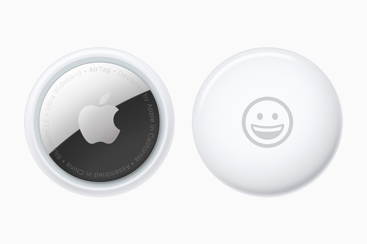 Los AirTag de Apple tienen un tamaño reducido que les hace pasar desapercibidos