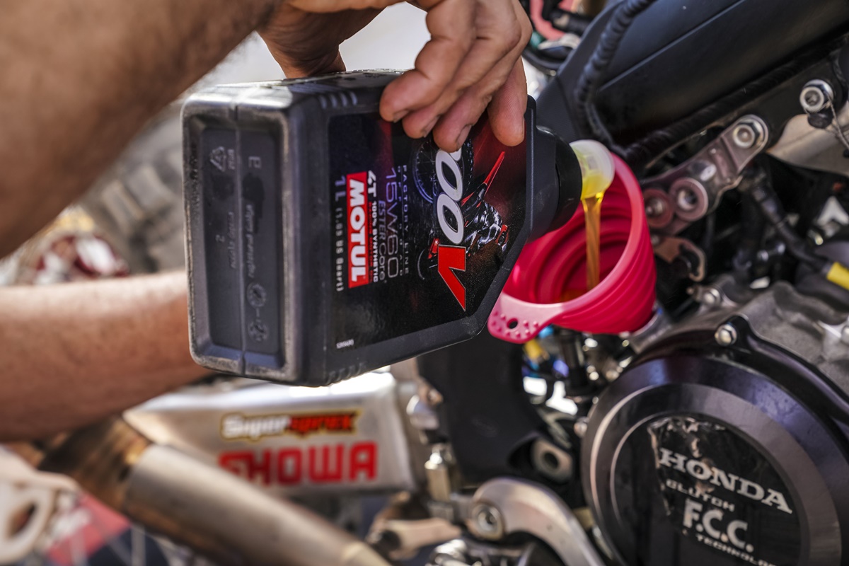 Mantenimiento del motor del Dakar