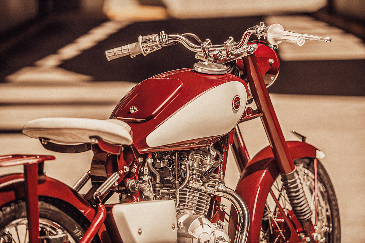 La nueva Yamaha Red Dragonfly conserva las bellas líneas de la Yamaha YA-1 original