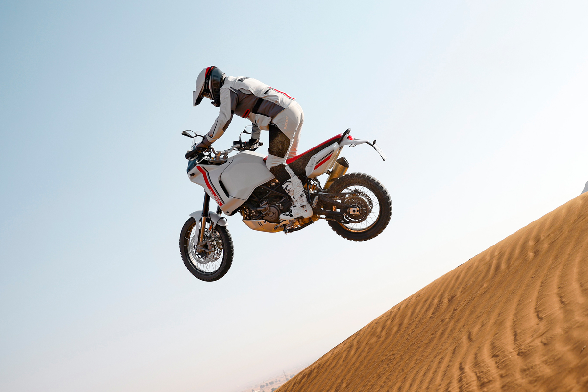La Ducati DesertX es una moto de marcado espíritu Off Road