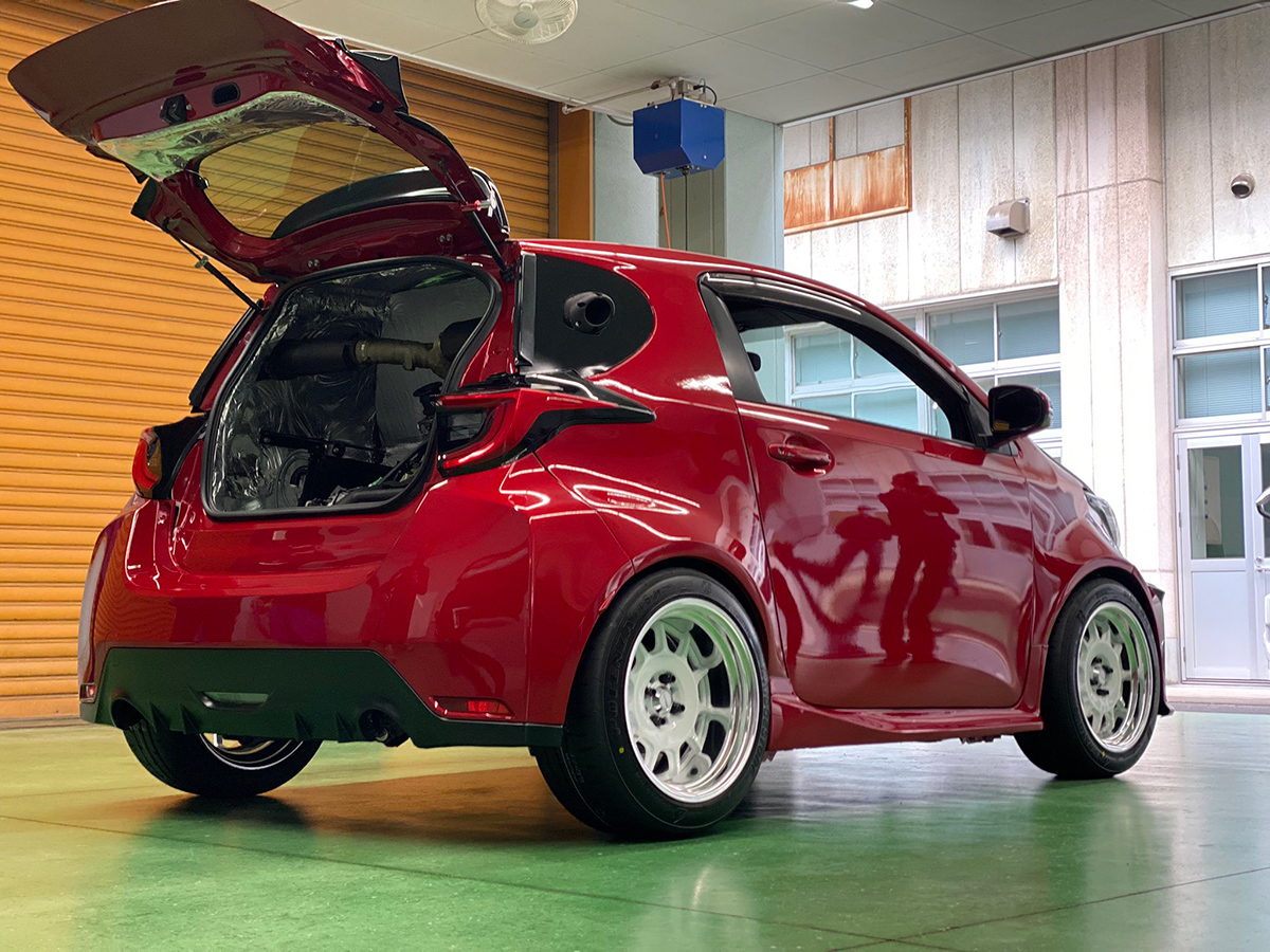 Ya terminado, el nuevo Toyota iQ con motor de la ZX-14R luce espectacular