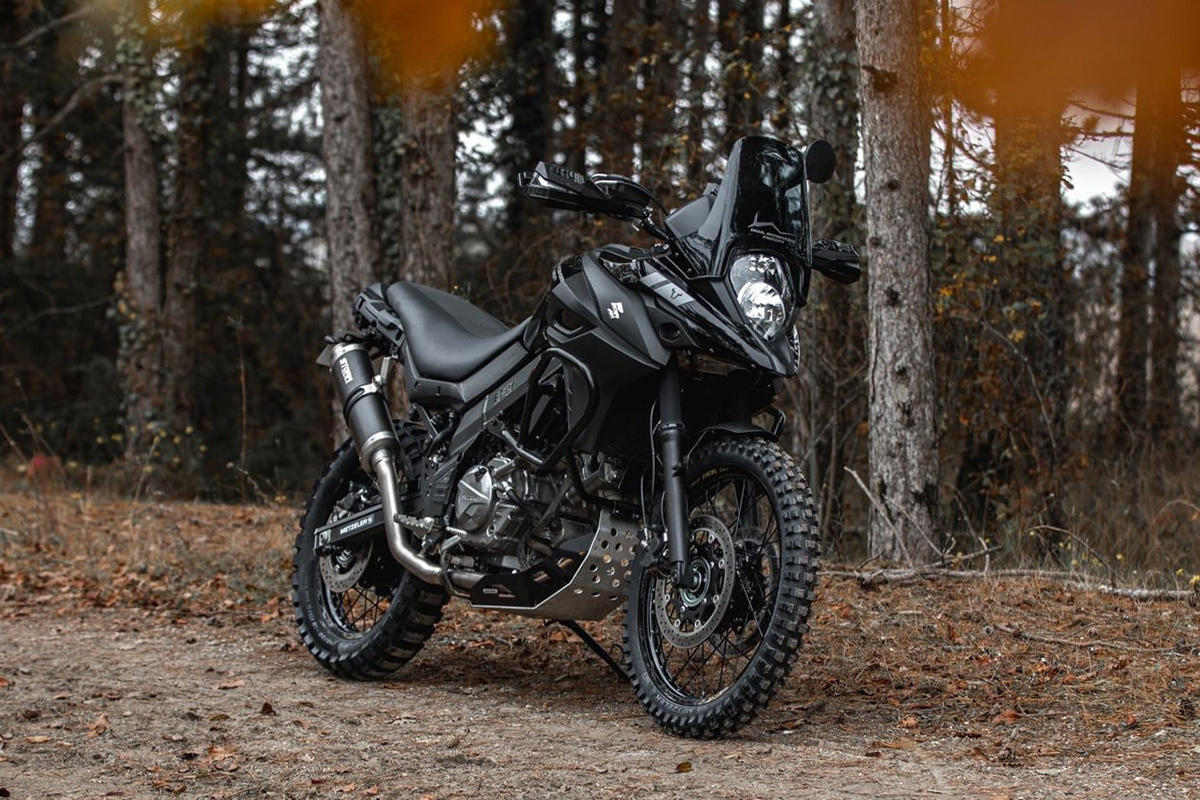 La Suzuki V-Strom 650 Dark Concept 2 ha sido modificada completamente