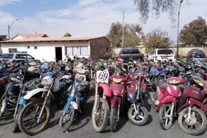 Los depósitos municipales se han convertido en cementerios de motos en México