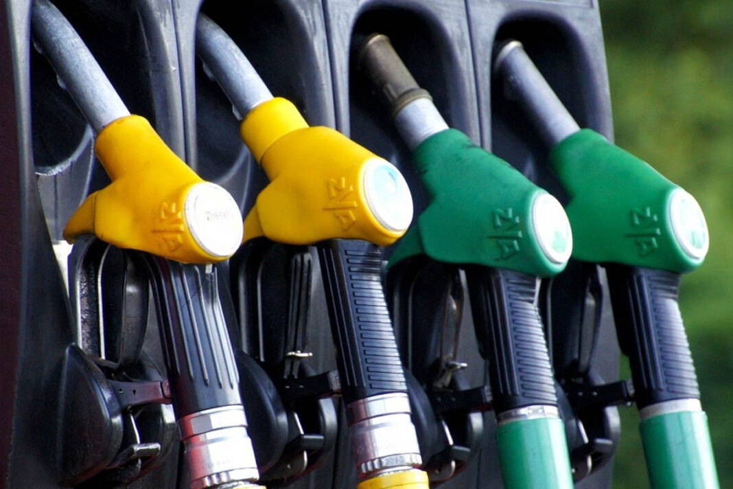 La gasolina ha subido 30 céntimos el litro en un año