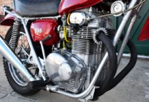 Detalle del motor de la Honda SL 350 de John Wayne