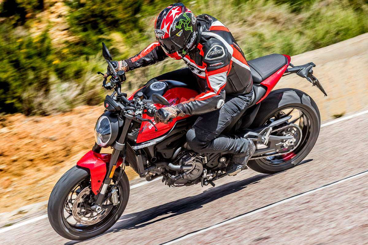 La incombustible Ducati Monster ha acabado cuarta