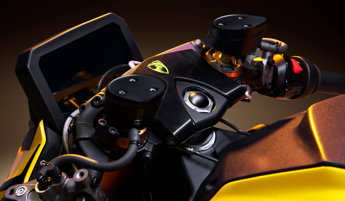 La nueva Damon HyperFighter Colossus se venderá únicamente en Norteamérica