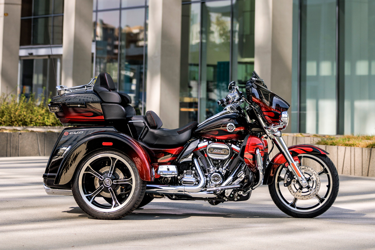 La gama superpremium CVO de Harley-Davidson contará con el nuevo CVO Tri Glide 2022