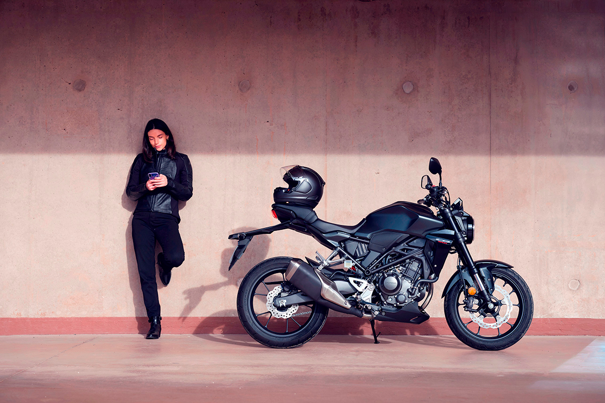 La Honda CB300R 2022, preparada para sustituir al anterior modelo