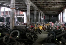 El cementerio de motos abandonadas de Lockport acabó siendo pasto de las llamas