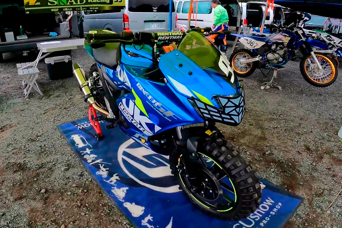 Como transformar tu deportiva en una moto de motocross y no morir en el intento