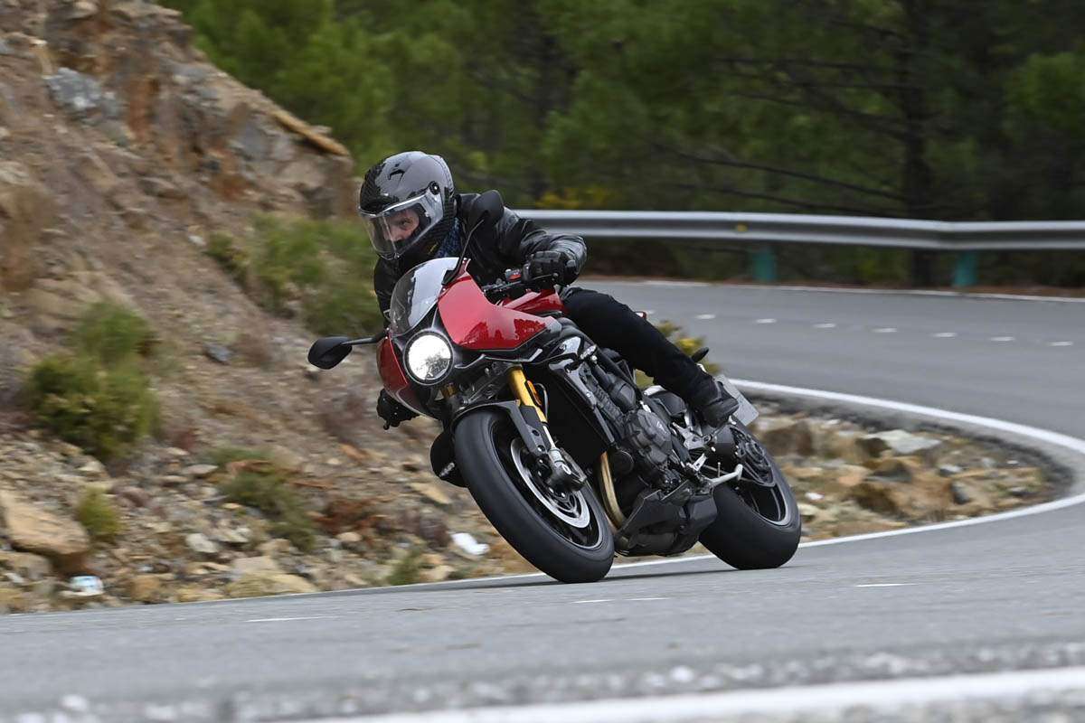 Una carretera en la que se esperan motos es más segura para los motoristas