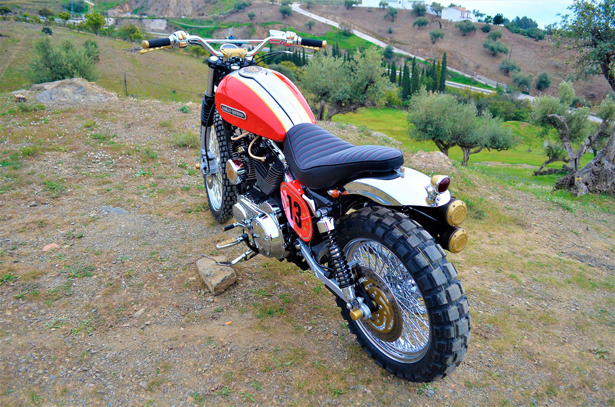 La nueva Bultracker 13 de Lord Drake Kustoms cambia las llantas, el depósito y los guardabarros respecto a la Harley sobre la que está desarrollada
