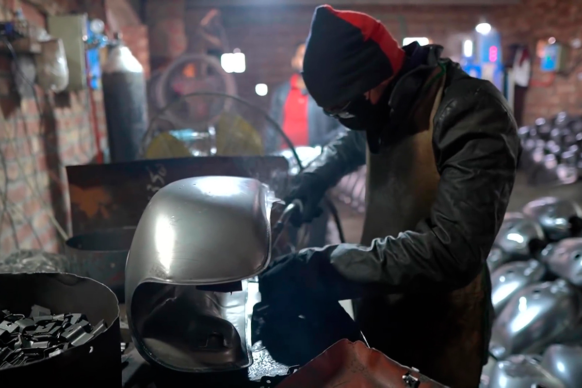 Llega el momento de soldar el depósito de gasolina