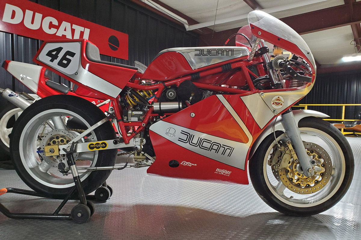 La moto se encuentra en perfectas condiciones