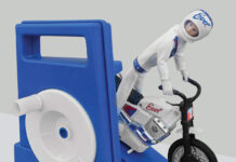 El juguete de Evel Knievel con su moto de acrobacias ya puede ser tuyo por 39,95 dólares (más gastos de envío)