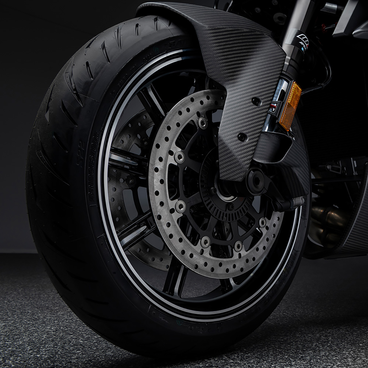 La KTM Brabus 1300 R cuenta con unas nuevas llantas diseñadas específicamente por Brabus
