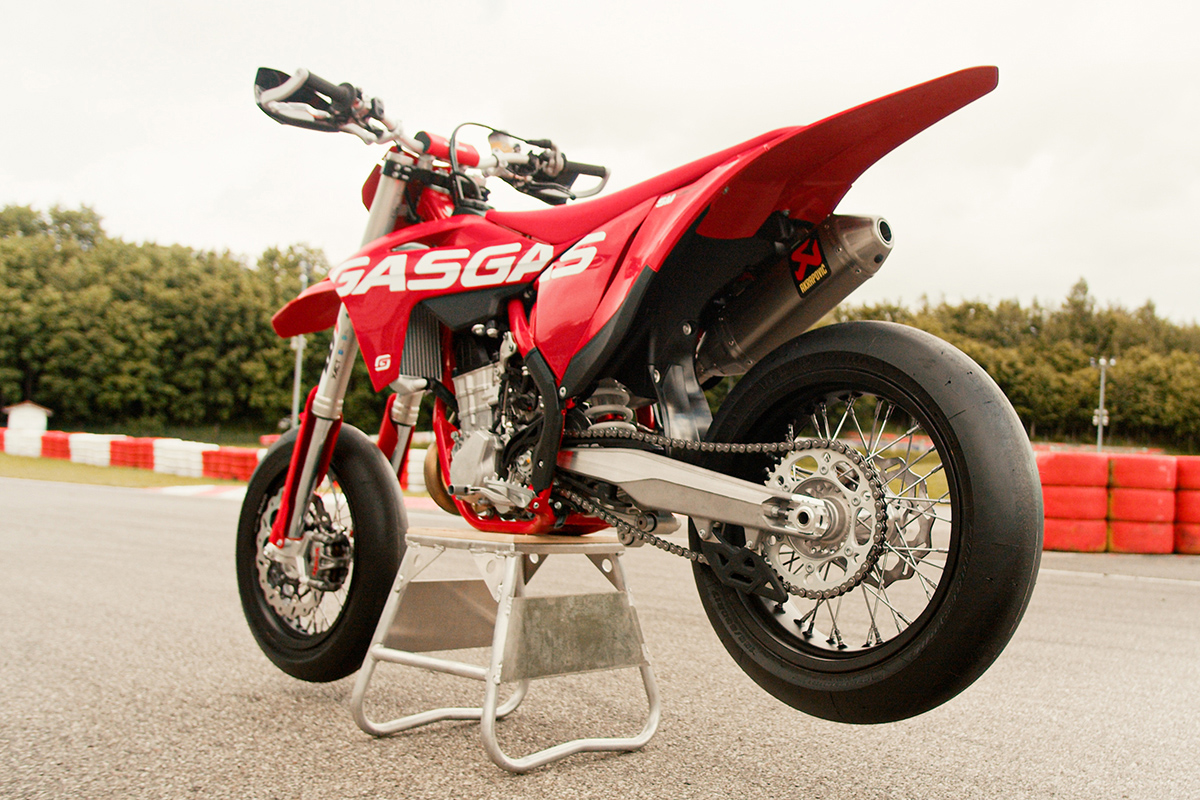GasGas MC 450F Supermoto, una moto dos en una