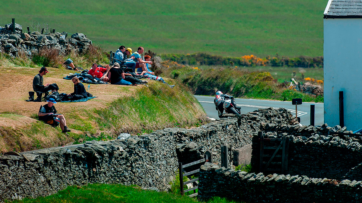 Una vista de la prueba del último Isla de Man TT en 2019