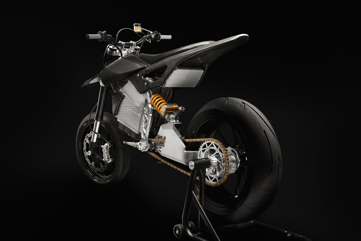 La nueva moto eléctrica Axiis Lion, por detrás