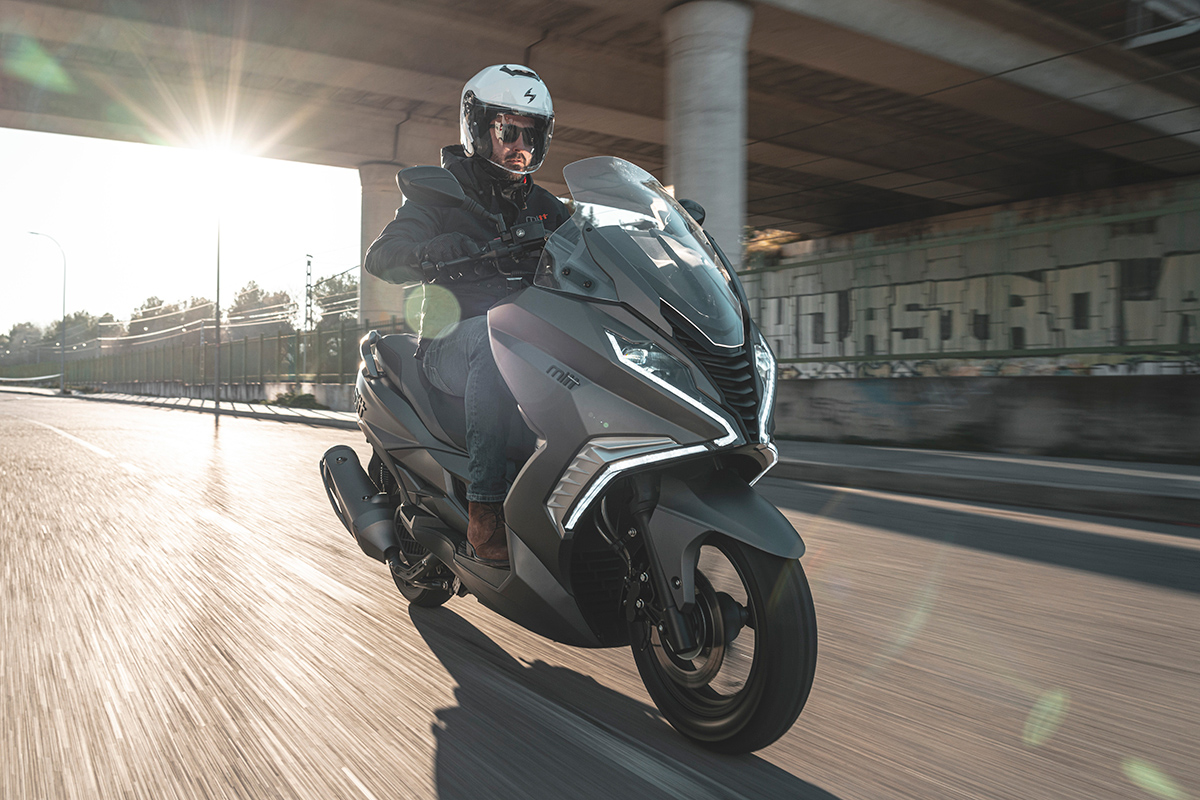 El nuevo MITT 125 GT-Max 2022 también destaca en trayectos interurbanos