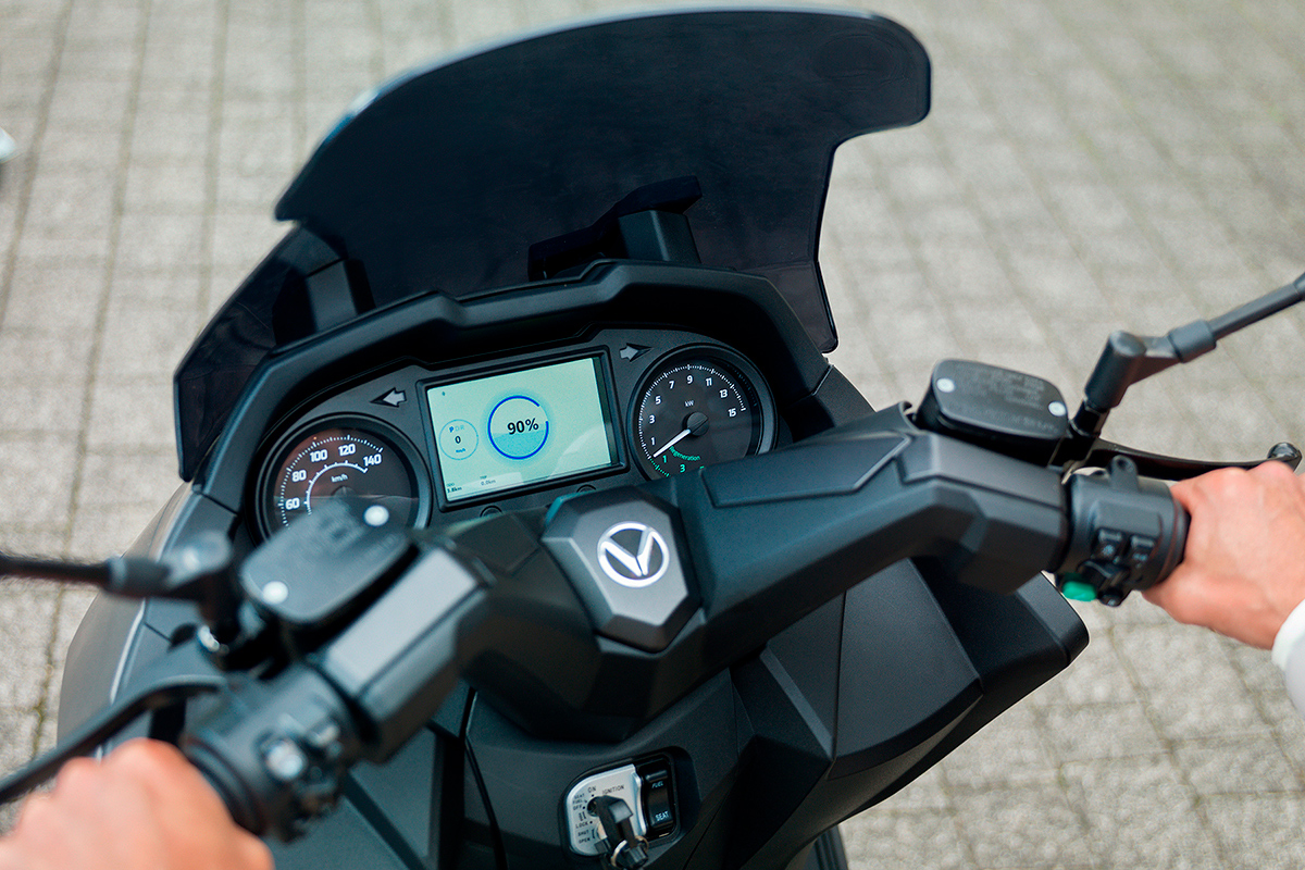 El nuevo scooter eléctrico Nerva Exe promete ser muy intuitivo y fácil de usar