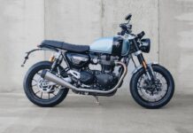 triumph_breitling_2